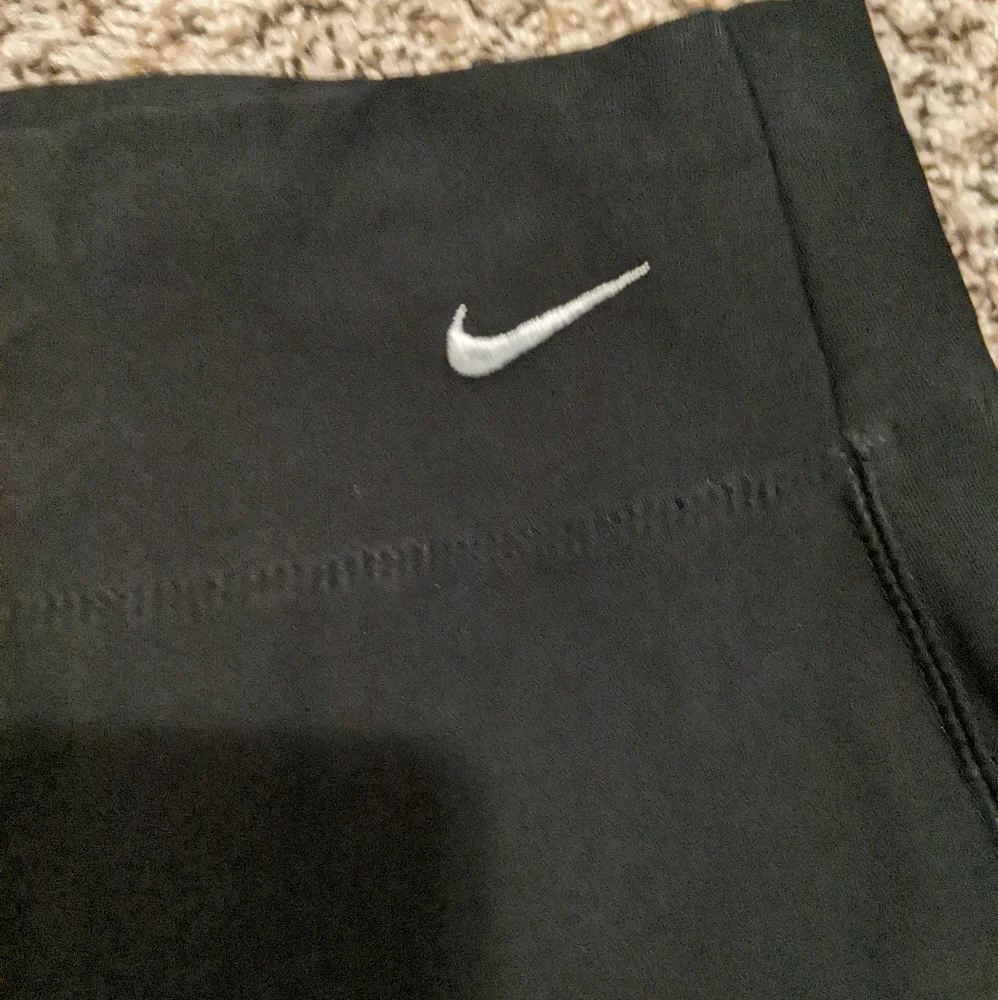Nike bottoms - Picture 2 of 12